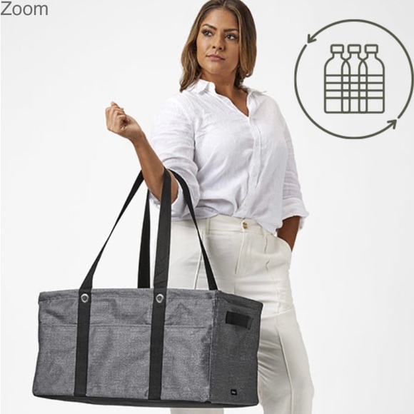 Thirty-one Deluxe Utility Tote in Evergreen Plaid - Picture 7 of 8